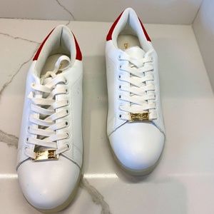 (NEW)Bebe Sports Kennedy White/Red Fashion Sneakers